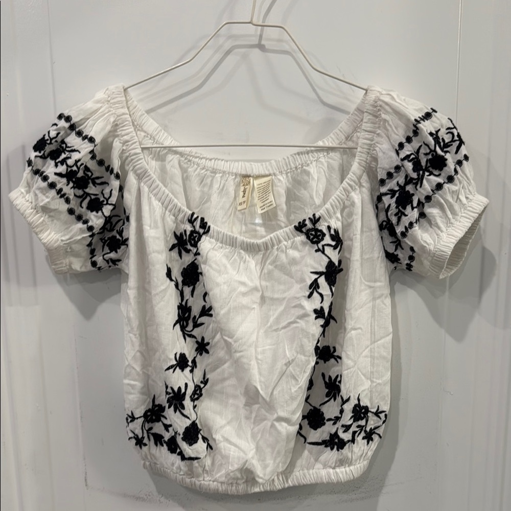 Japna White and Black Ruffled Puff Sleeve Blouse